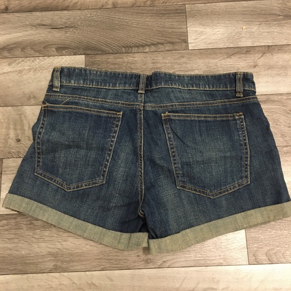 Smart Set Denim Shorts - Picture 3 of 3